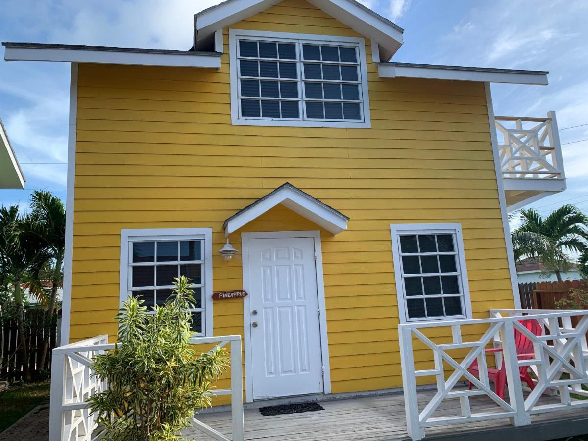 Bay Inn Estates Alice Town  エクステリア 写真